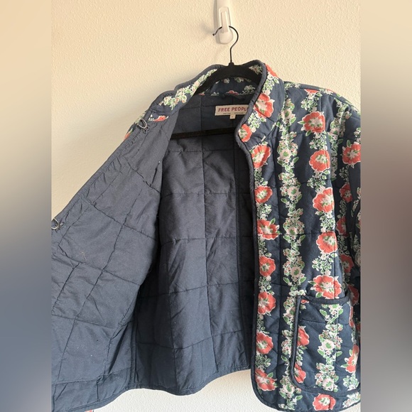 FREE PEOPLE
Chloe Floral-Print Quilted Cotton Jacket - Picture 7 of 10